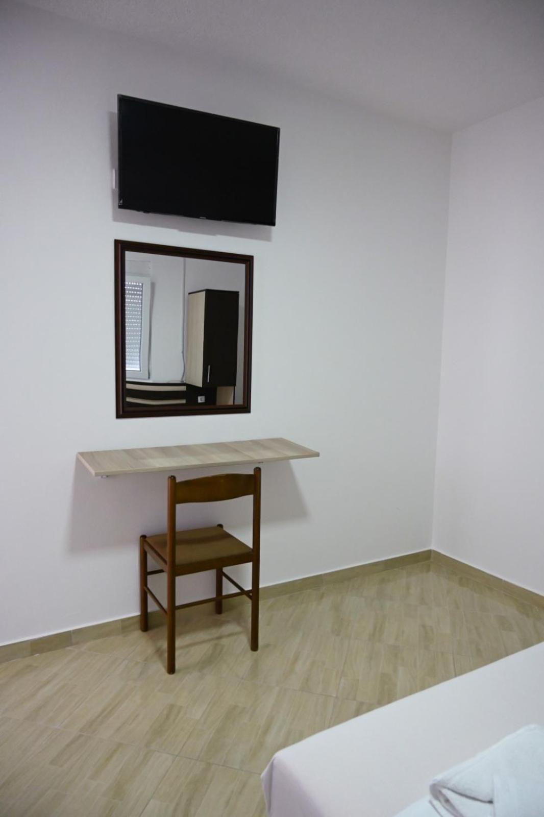 Vukli Apartments Улцинь Екстер'єр фото